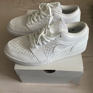 Air Jordan 1 low breathe sz 11 nib!